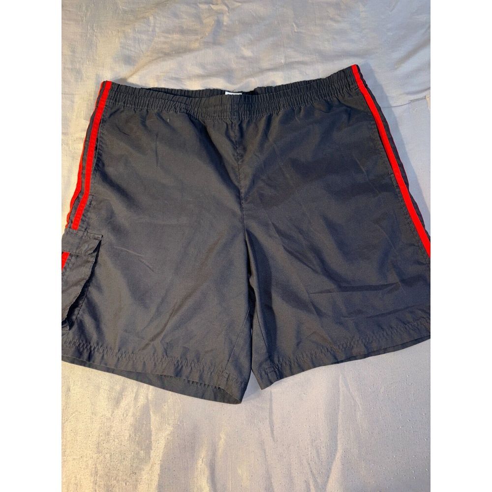 adidas Activewear Shorts Men's L Black Pockets Red Stripe Elastic Waist Regular‎